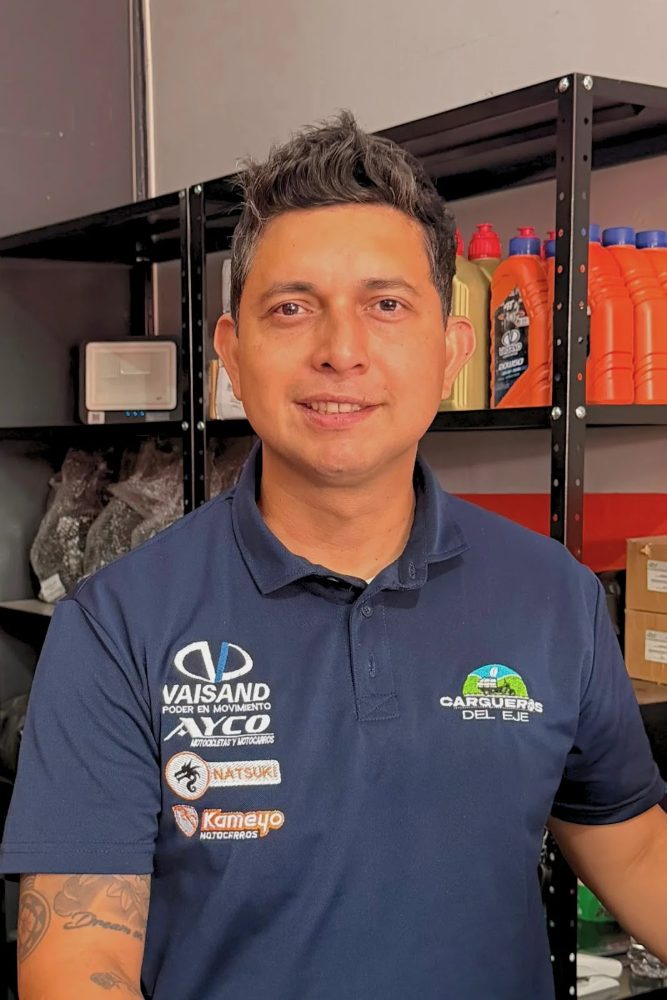 Jeiler Bernal, asesor de posventa